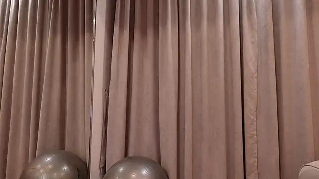 IsabellaMysty webcam