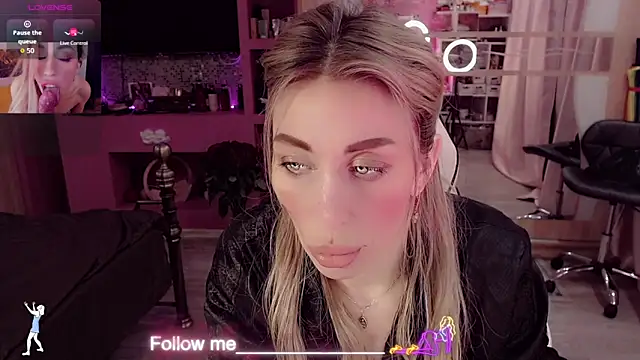 anniegold_ - AnnieGOld_'s free webcam