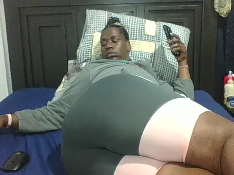 SexyTirries13 webcam