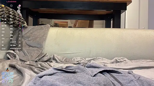 SweetSakuraJane's live cam