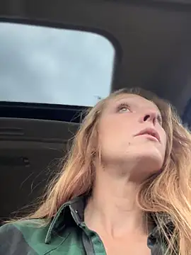 GoldenFlameGoddess webcam