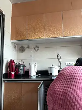 美女buusoom在线直播