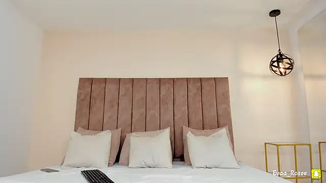 eva_roseee webcam