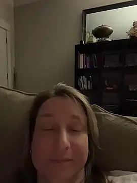 vivian_mayxxx (F milf) - 💦SQUIRT💦Last Tipper Gets 1 random vid