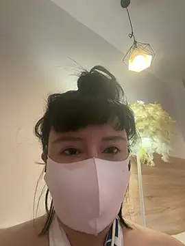 美女Mia-zhan在线直播