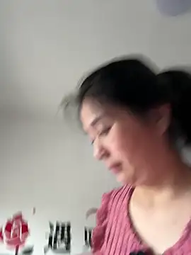 美女buusoom在线直播