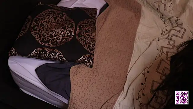 melloweva (F teen) - Take off my skirt