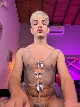 Cherry_zayden_ webcam