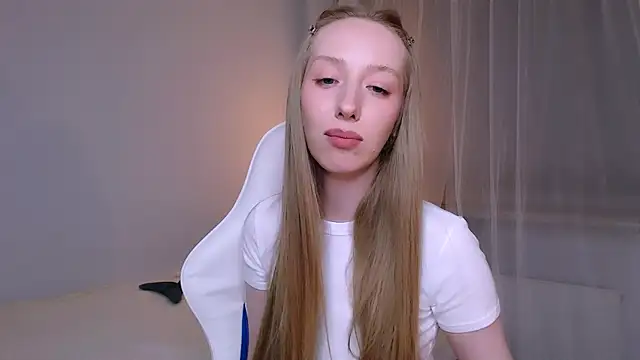 Luna_insniity webcam