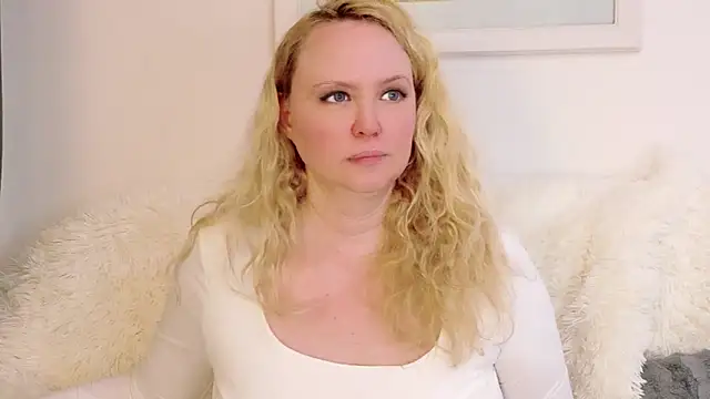 sarah4you - Sarah4you's free webcam - UK Sex Cams