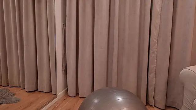 IsabellaMysty webcam