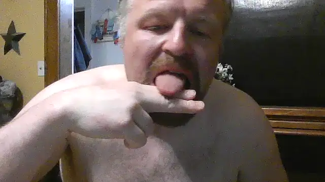 theonedonshaun (Ask my age) - Get daddy NAKED