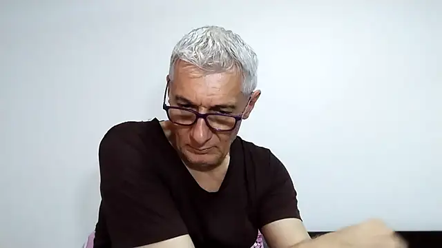 BIGUNCUTHARDCOCK webcam