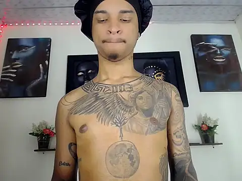Tatoo_Noah webcam
