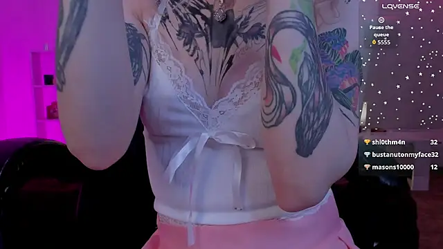 tattoo_art_baby webcam