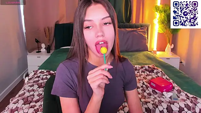 Tiffany-Grace webcam