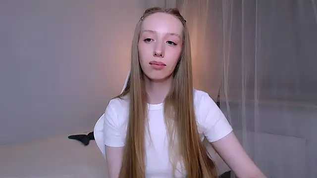 Luna_insniity webcam