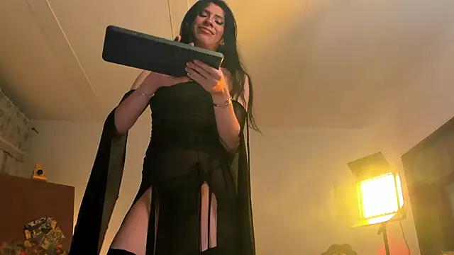 nonbinaryangel webcam