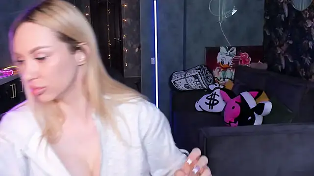 Blckmirrorr live sex cam