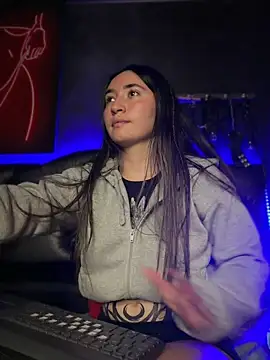 sophie_ls (F young) - Tits 🍒in the kitchen more gift🎁😈