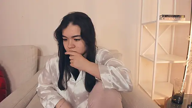 shanayock (F teen) - Flaash boobs