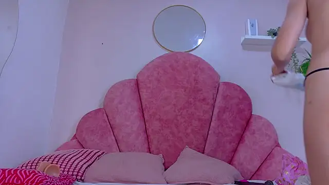 amberstonne__ (F teen) - Fill me with milk my ass & boobs now !