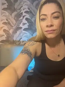 viktoria_davis_ webcam