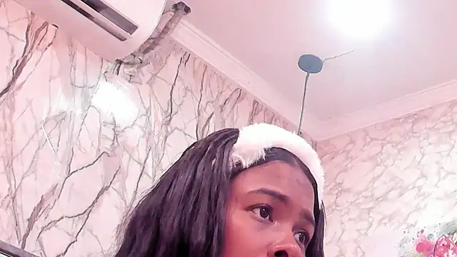 SASHA_BROWNIE__ webcam