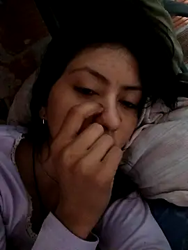 Emilyhorny222 webcam