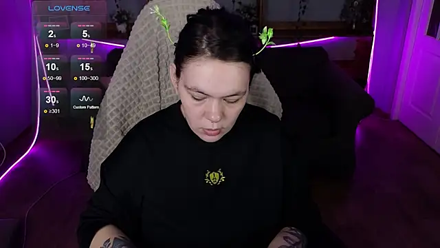 QwertyAnnie_Lbo webcam