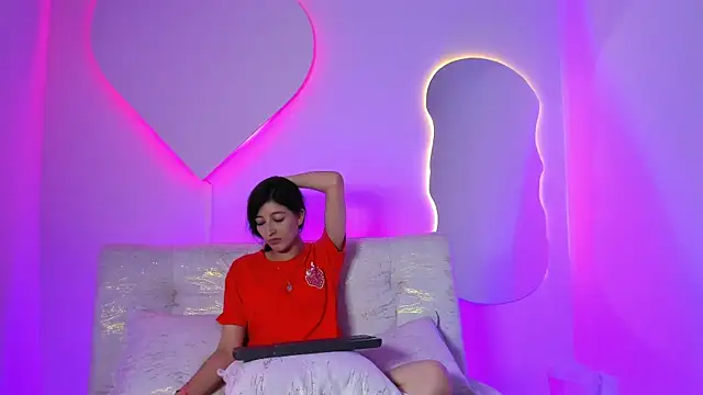 AdharaHamilton_ webcam