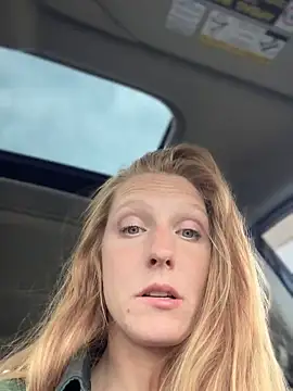 GoldenFlameGoddess webcam