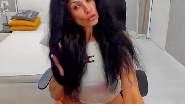 MarbellaRyder webcam