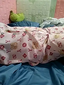 Emily-lonelyy webcam