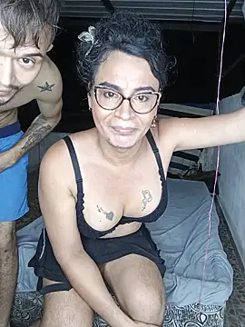 zamara_and_erik webcam