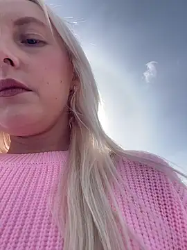 merlindave (F young) - Finger pussy /ass/naked✌️🫦