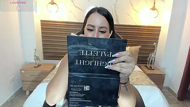 Natasha_Kiim_ webcam