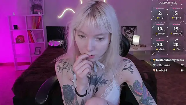 tattoo_art_baby webcam