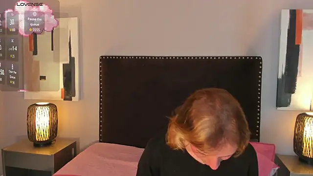 seraphine_star Live Webcam on Stripchat