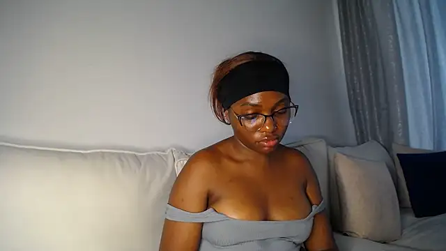 Pretty_Liya08 webcam