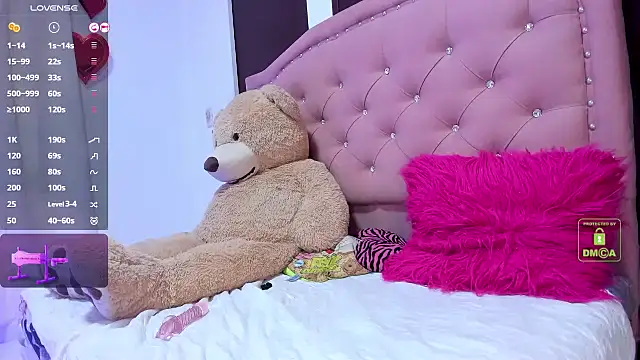 Sophia_hot_lover webcam