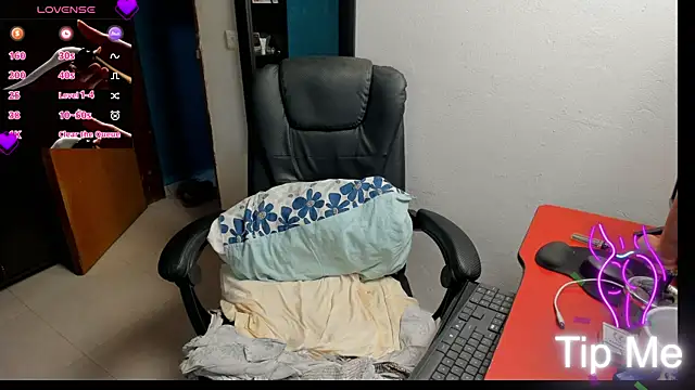 peanut_tangerine webcam