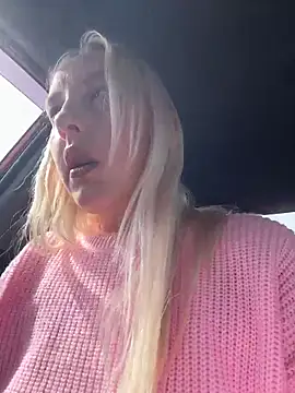 merlindave (F young) - Finger pussy /ass/naked✌️🫦