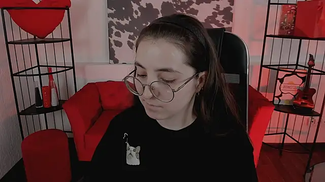 virtuallvoyant (F teen) - Last tipper gets my hot album for free