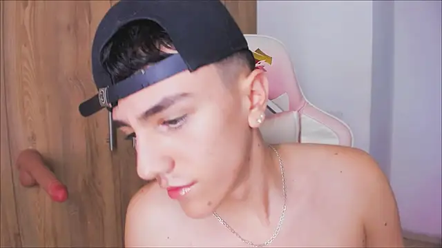 irvin_keyes_1 (M twink) - Sexy nude dance with Lovense vibration