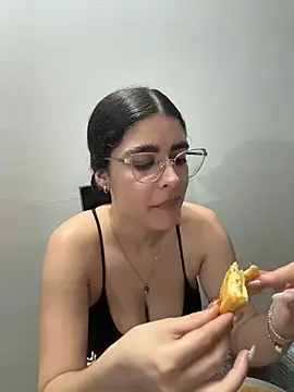 _niah_ - _Niah_'s free webcam - UK Sex Cams