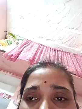 Webcam Model (Deepjakolirr) is live