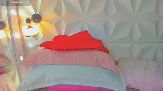 cute_latinaxxx webcam