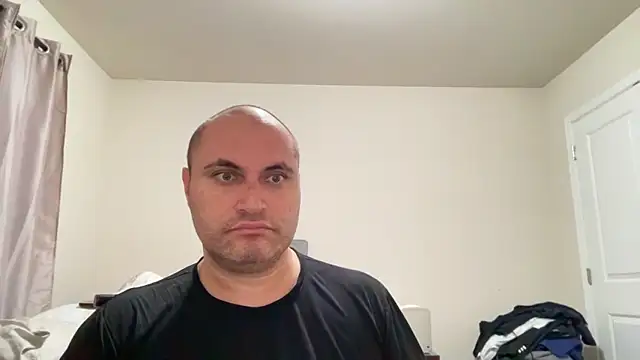 SluggishChase99 webcam