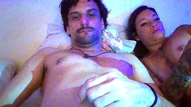 buenocouple - Buenocouple's free webcam - UK Sex Cams